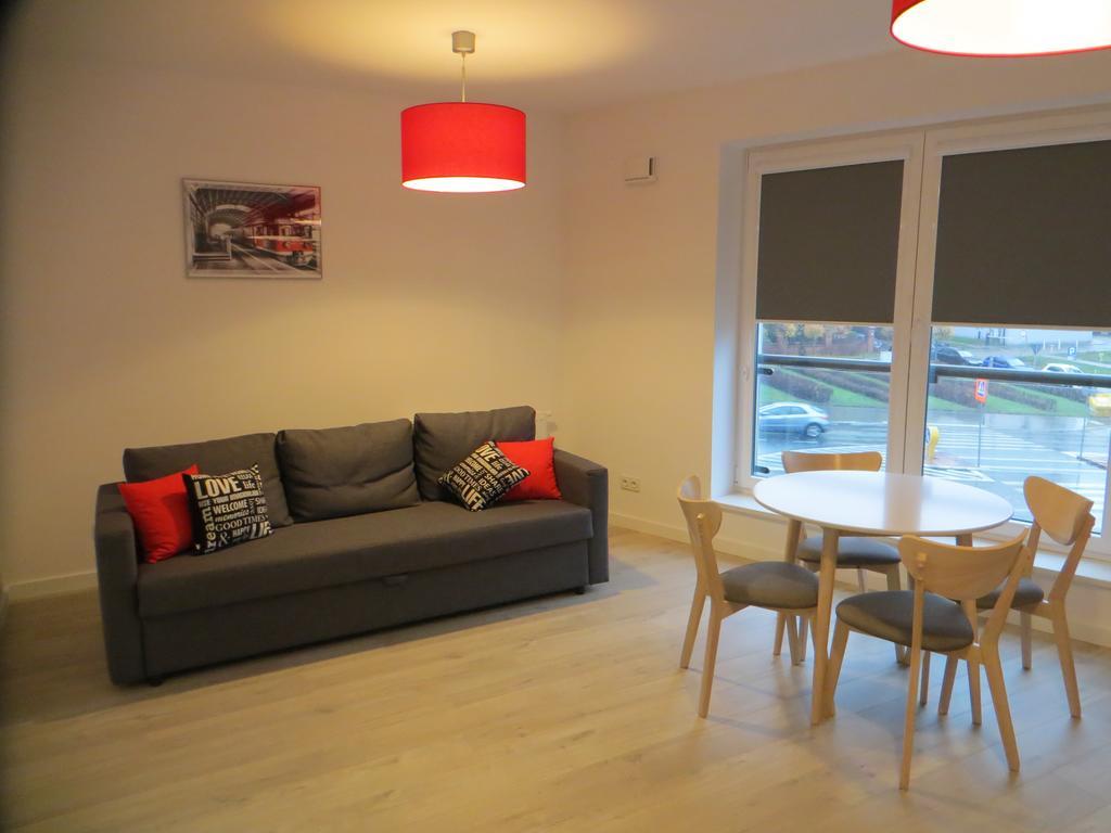 Poznan Black Red Apartment Екстер'єр фото